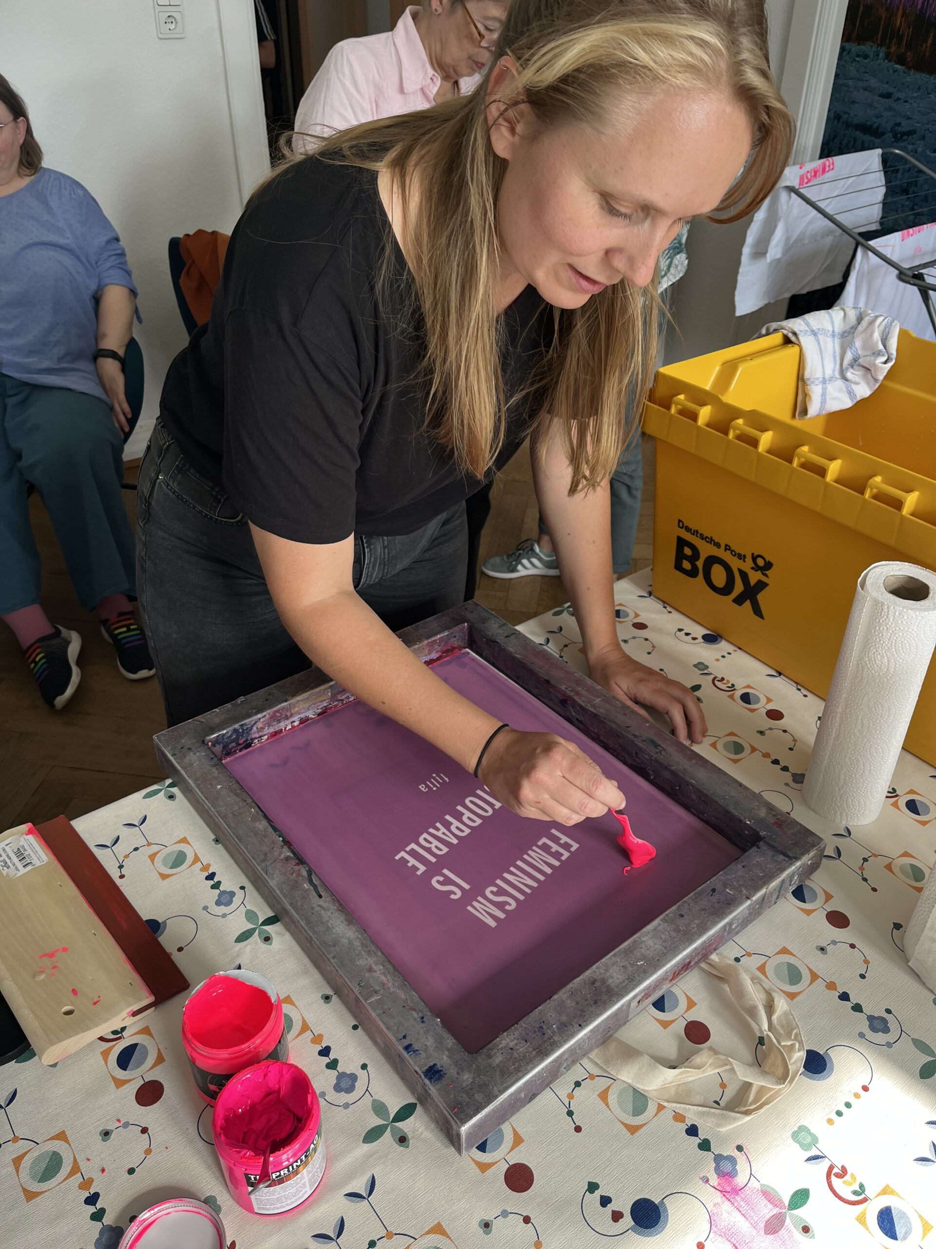 Feministischer Siebdruckworkshop bei filia