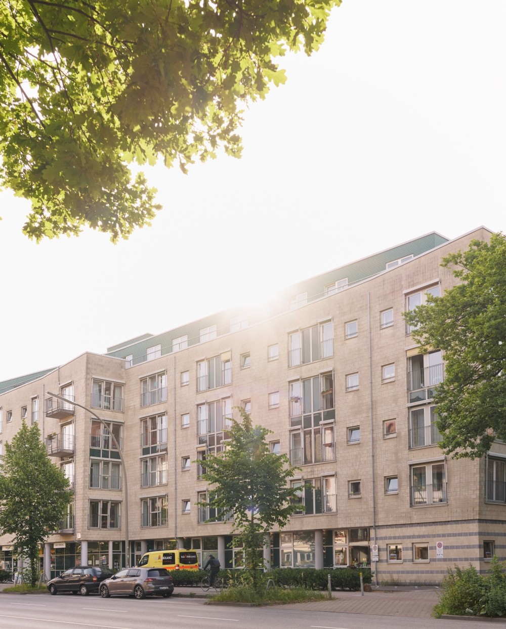 Warum stiften Menschen – und wie lebt es sich heute in Wohnstiftungen?