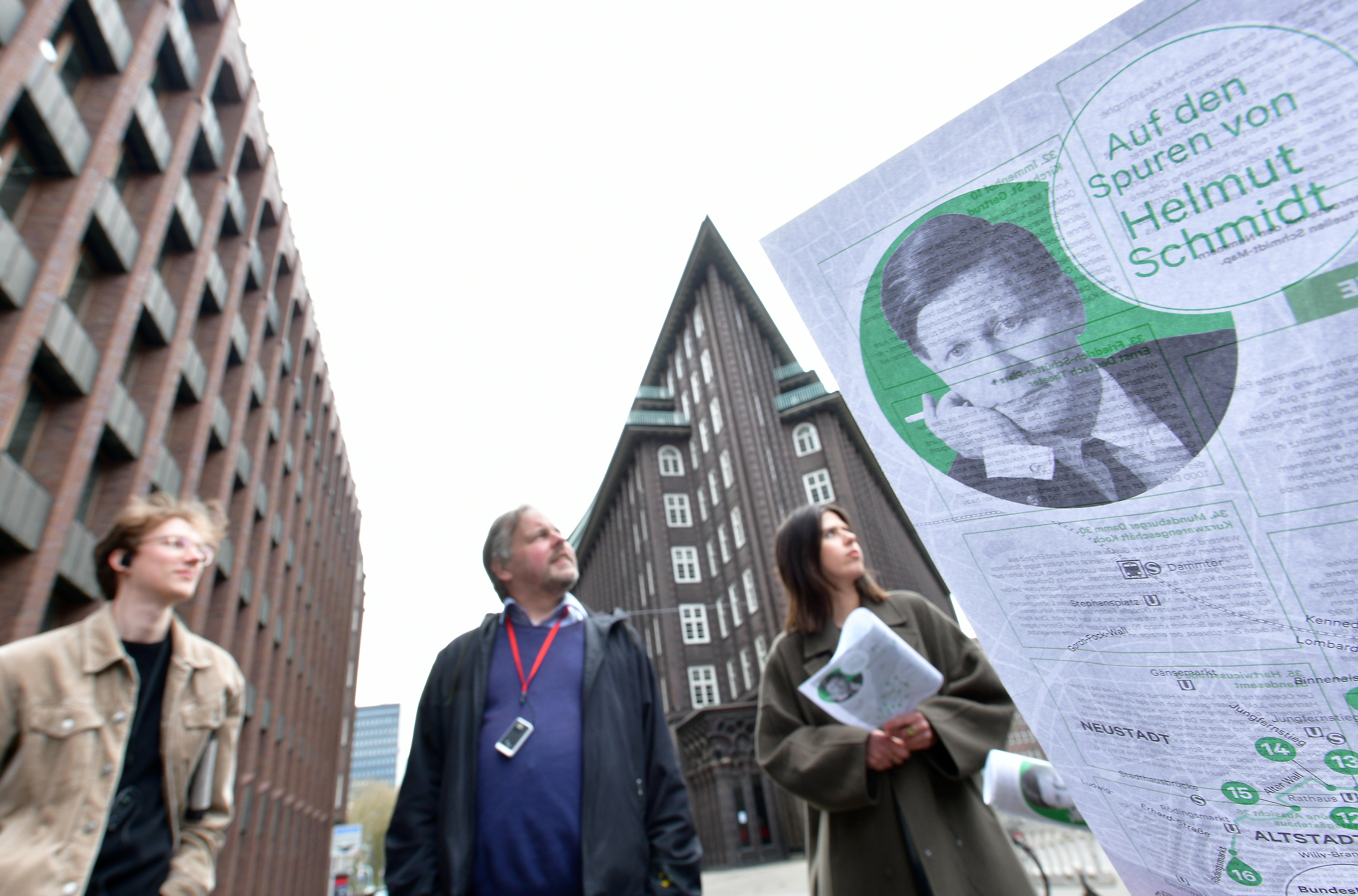 Spaziergang: „Auf den Spuren von Helmut Schmidt durch Hamburg“