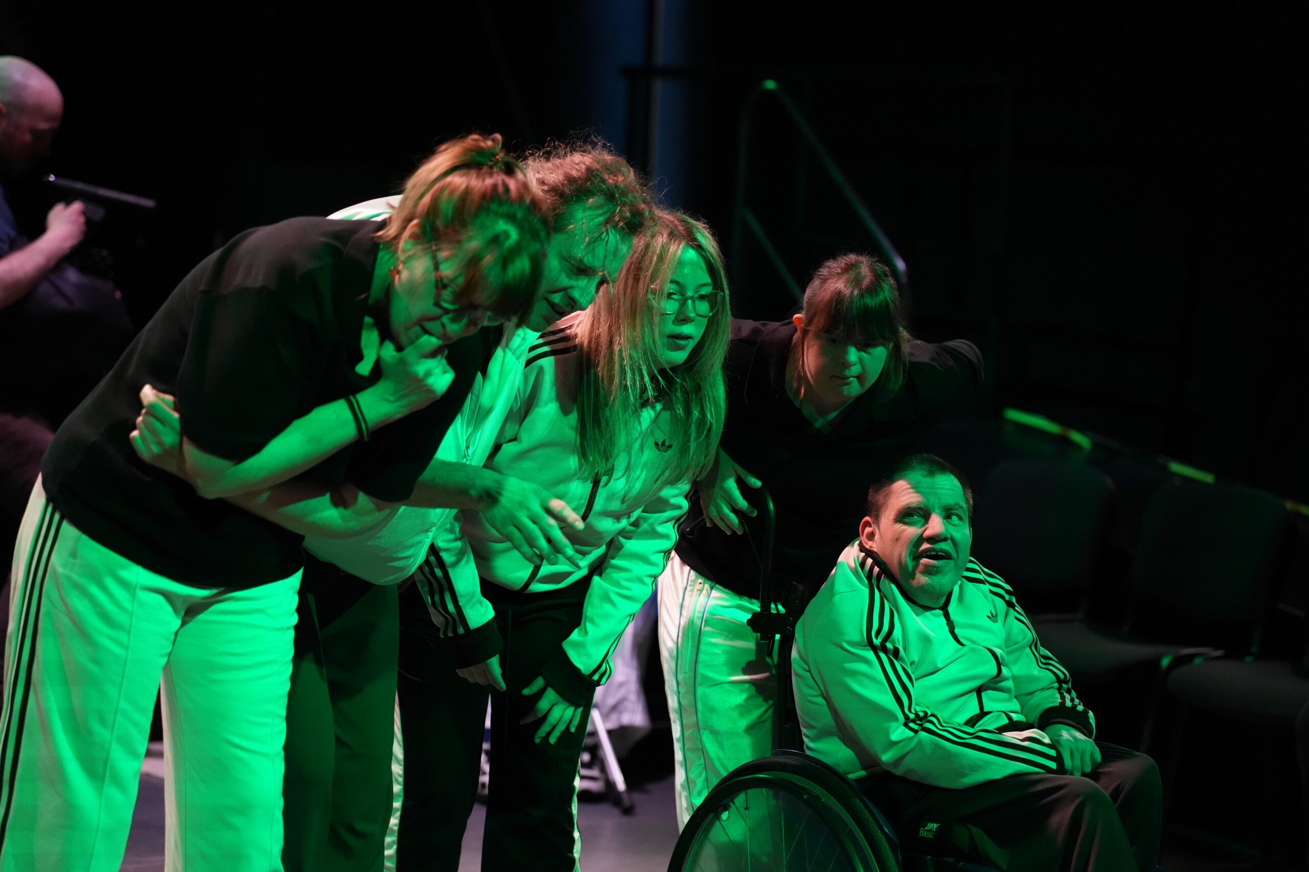 Resonanz: Workshop zu körperlichen Ausdrucksformen von und mit dem Ensemble des Klabauter Theaters
